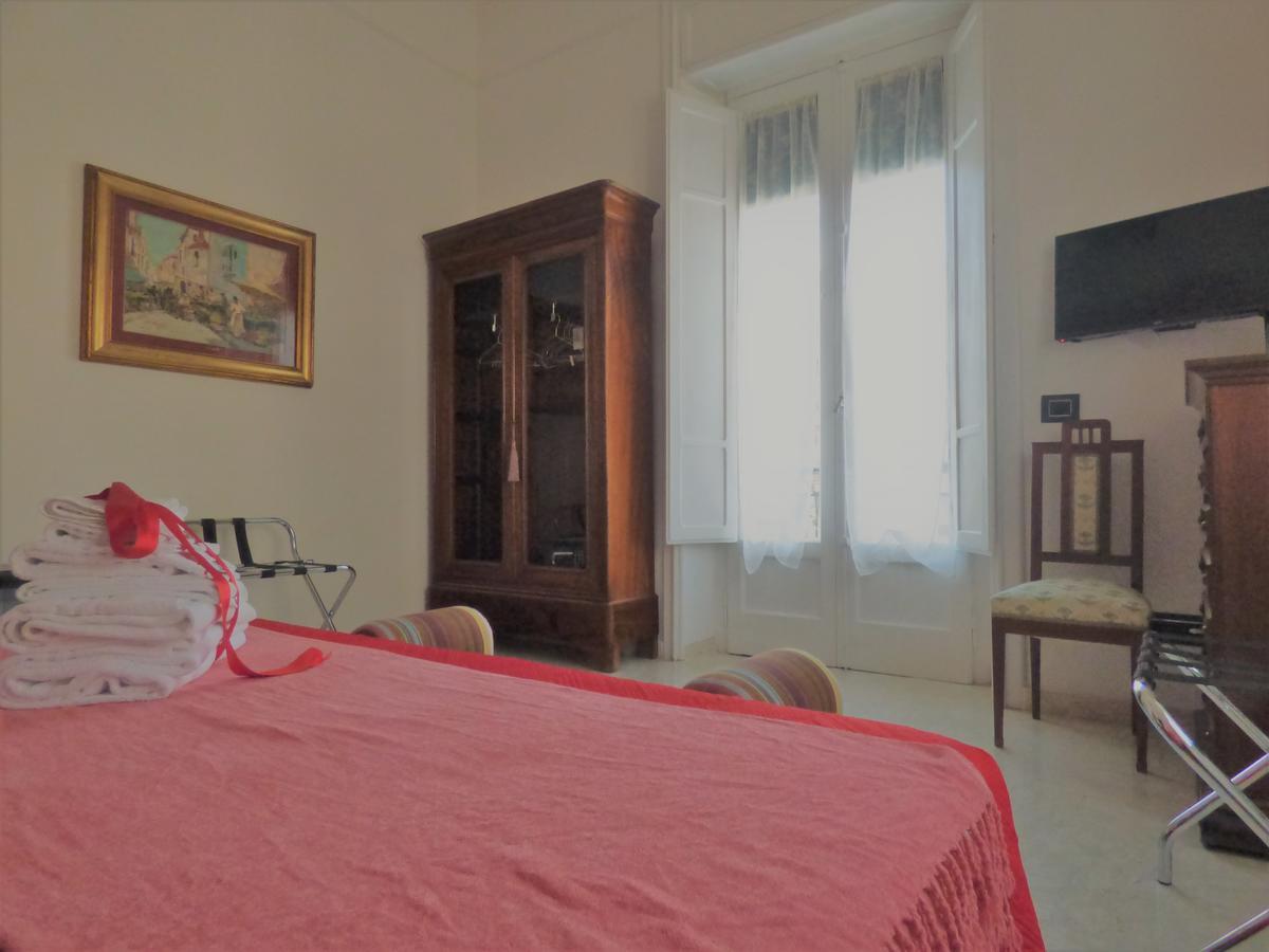 Conte Di Morelia Salerno Eksteriør billede